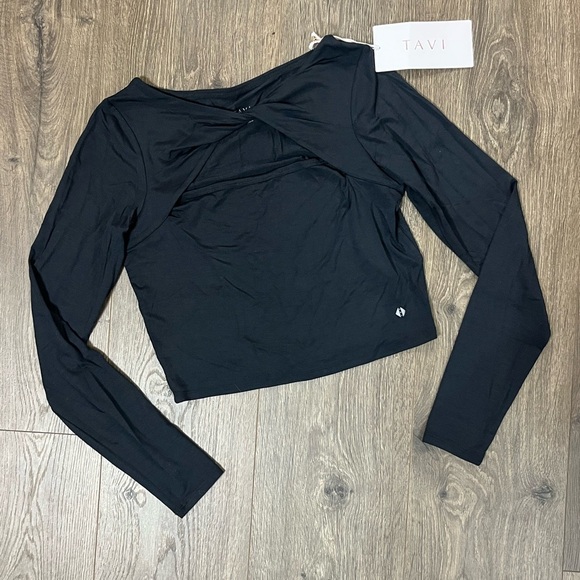 *NWT* TAVI FORM CROPPED LONG SLEEVE TOP - Picture 2 of 6